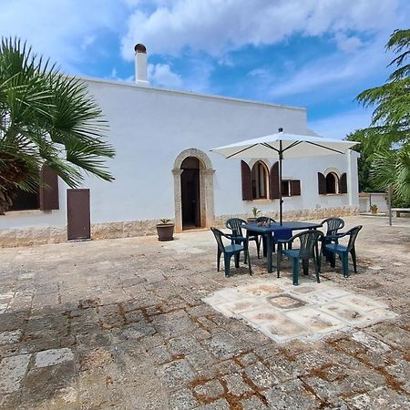 Вилла Casolare Di Puglia Ночи Экстерьер фото