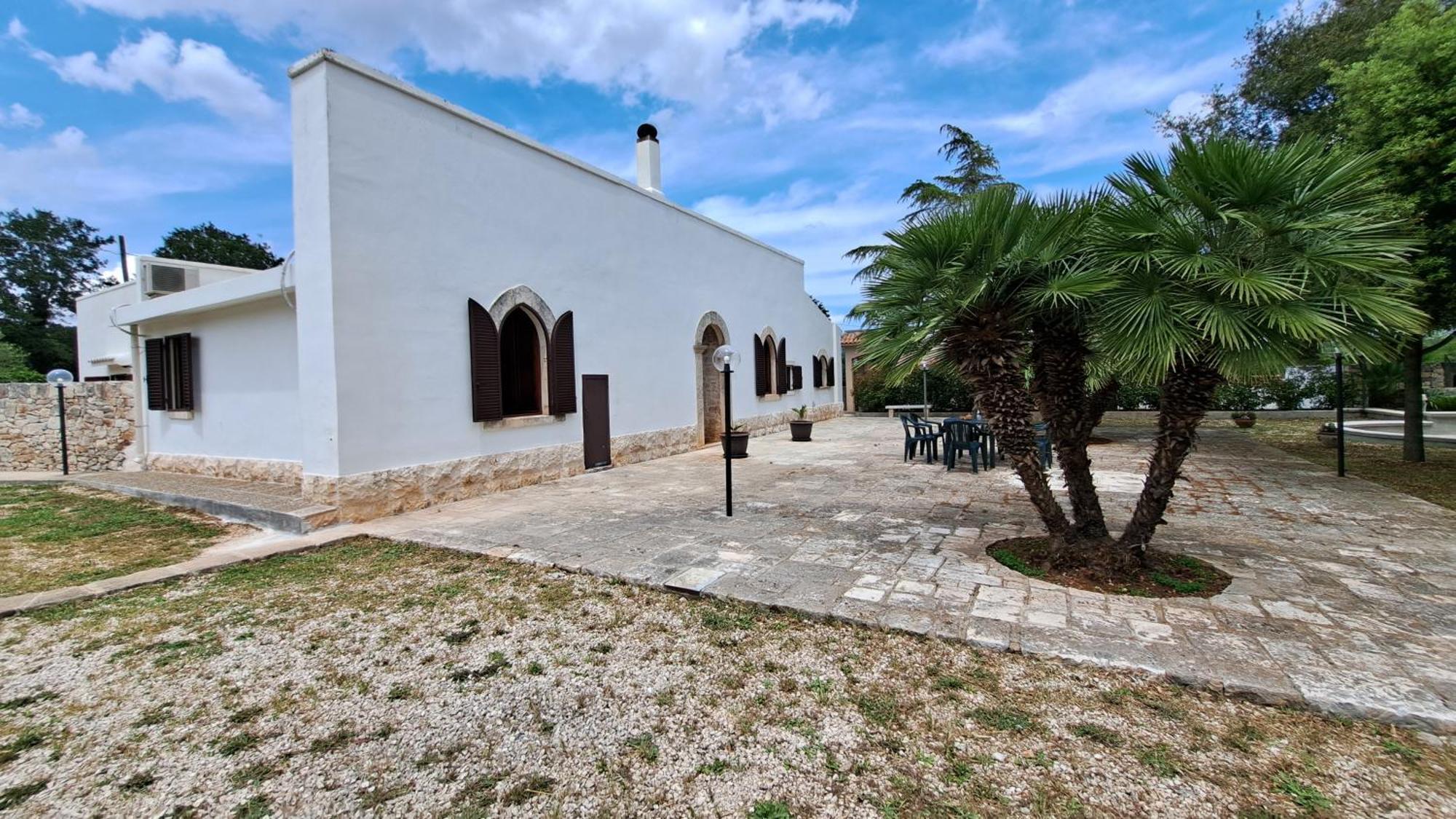 Вилла Casolare Di Puglia Ночи Экстерьер фото